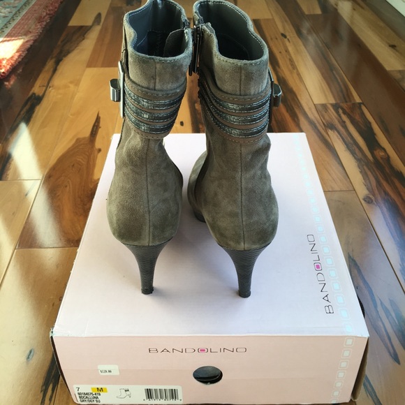 BANDOLINO BDCALLUNA Suede Heeled Booties 7 - Picture 4 of 10